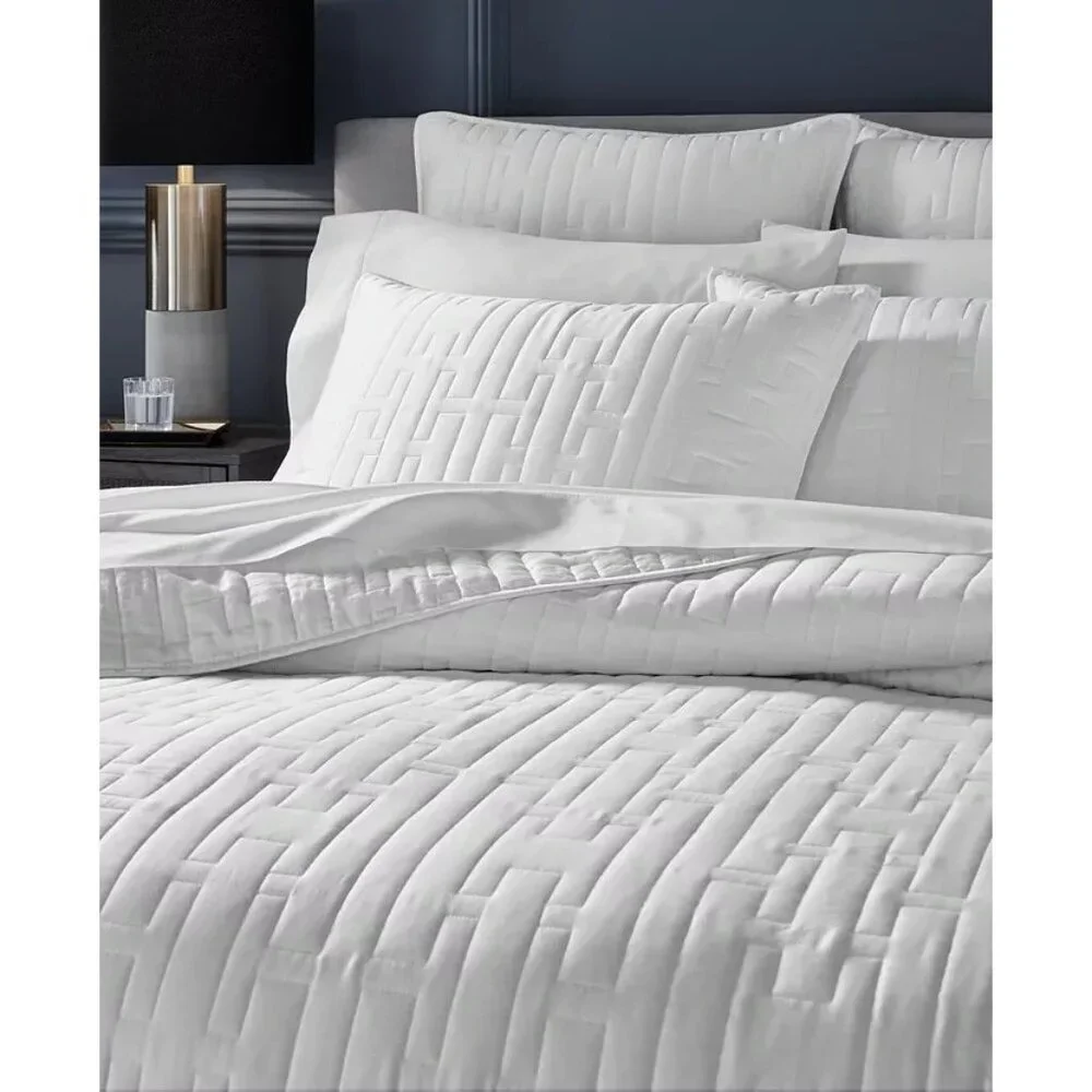 Hotel Collection Chain Links Coverlet Set Full Queen White MSRP $475